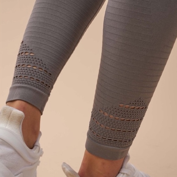 Gymshark High Waisted Seamless Leggings - Picture 4 of 11